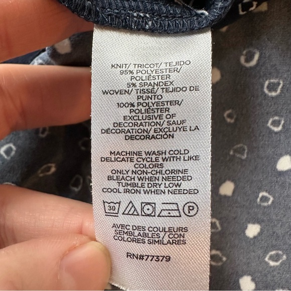 Ann Taylor Navy Blue Pebble Print Cap Sleeve Blouse - Picture 3 of 3